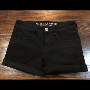 American Eagle Women’s Black Midi Short